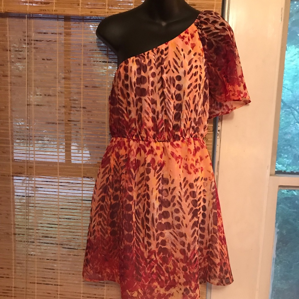 One sleeve/off the shoulder multicolored dress